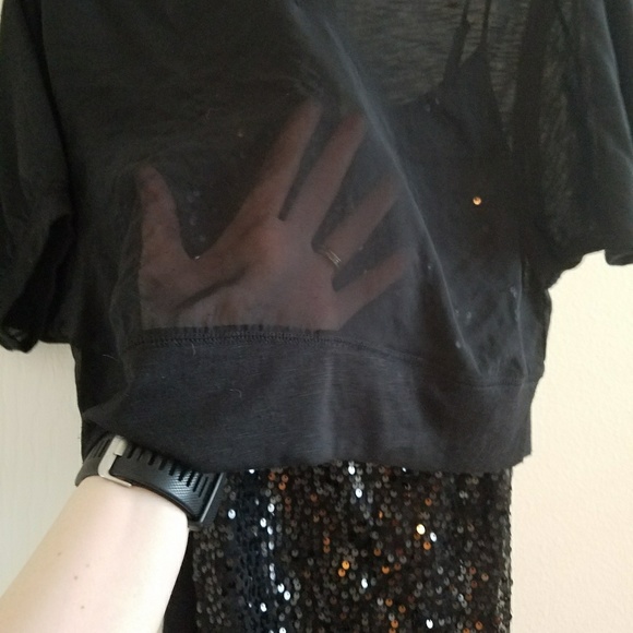 ❤️ 5 for $10❤️ Black sequin blouse - Picture 3 of 4